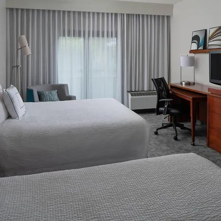 Courtyard By Marriott Jacksonville At The Mayo Clinic Campus/Beaches-2
