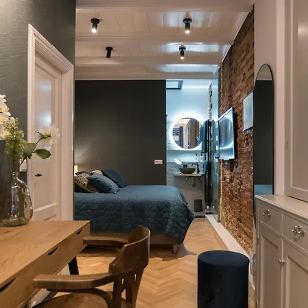 B&B Felix-2