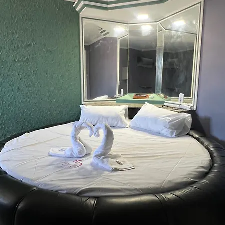 Hotel Paradise-2