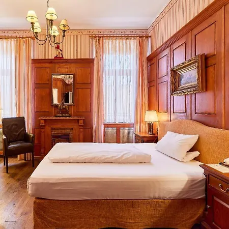 HIP Hotel-2