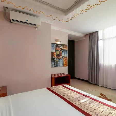 Russell Hotel-2
