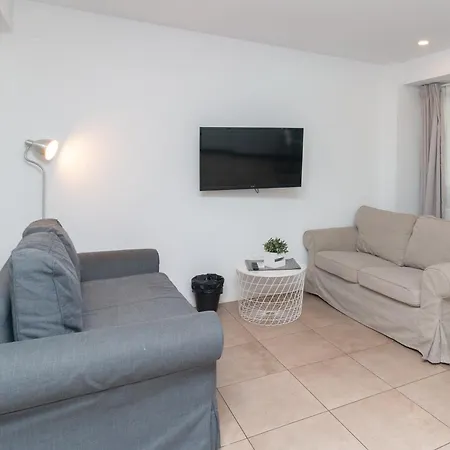 BET Apartments - Abastos Apartments-3