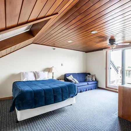 Nautical Mile Resort-2