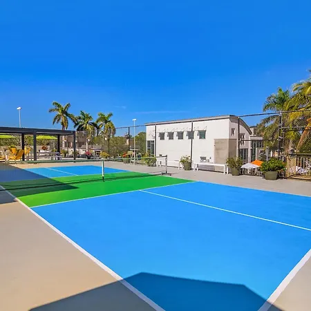 Naples Park Central Hotel-2