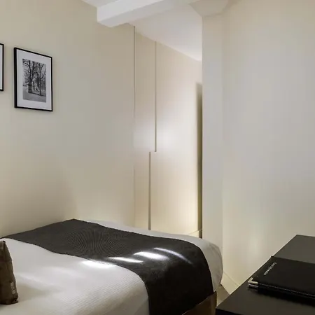 Hotel Elysees Bassano-2