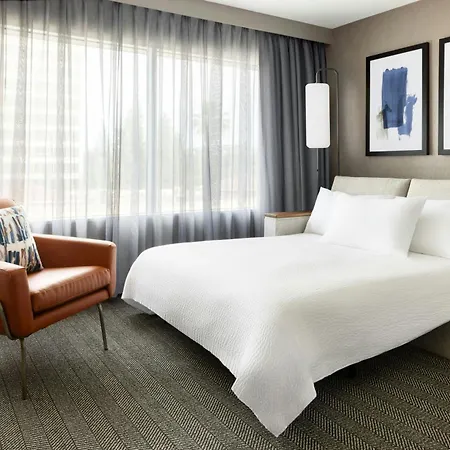 Courtyard By Marriott Los Angeles Woodland Hills-3