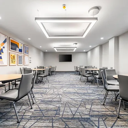 Holiday Inn Express Van Nuys By Ihg-2