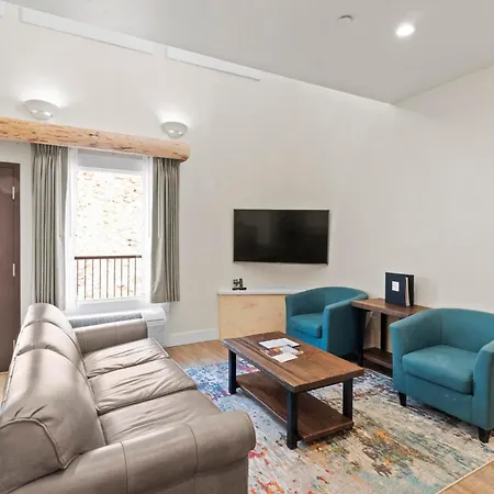 Bluff Dwellings Resort-2