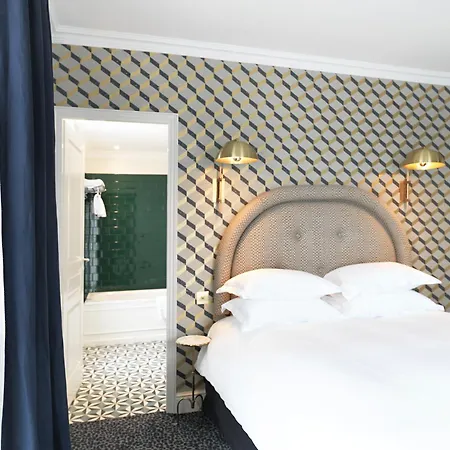 Grand Pigalle Experimental-3