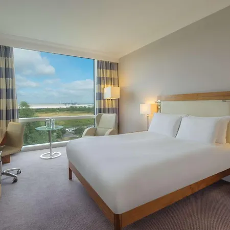 Hilton Reading-3