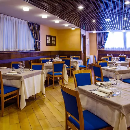 Hotel Les Jumeaux Courmayeur-3