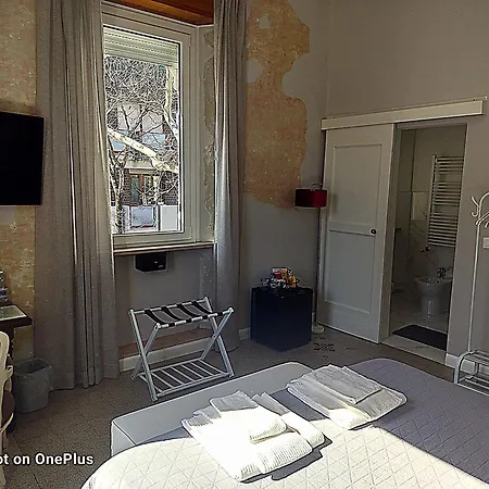 B&B Suite 44-3