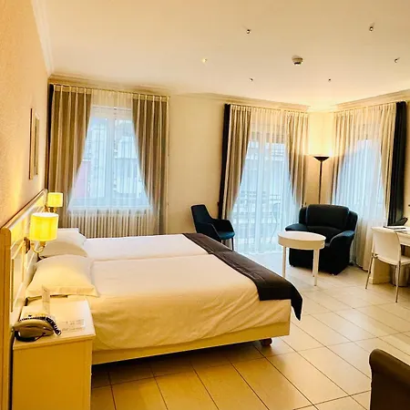 Best Western Hotel Bellevue Au Lac-3
