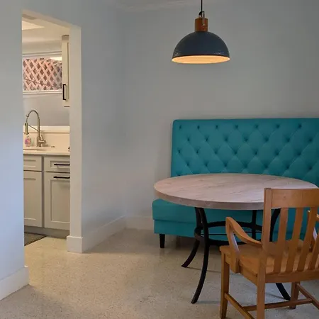 Beachpoint Cottages-2