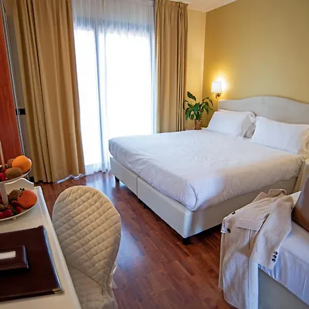 Admiral Hotel Villa Erme-3