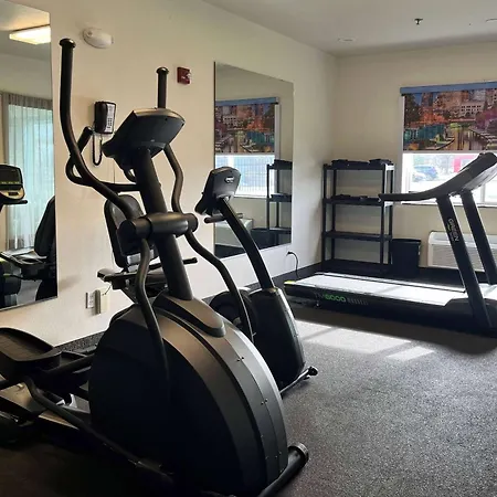 Baymont By Wyndham Indianapolis Northeast-2