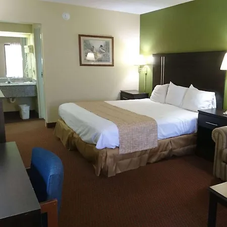 Travelodge By Wyndham Knoxville East-3