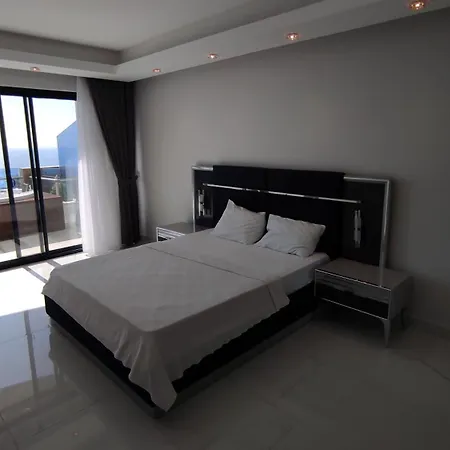 Elite Luxury Suite & Spa-2