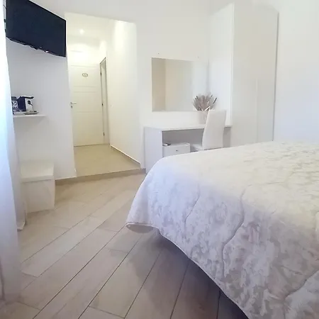 Casa Vacanze Francesca e Rooms-3