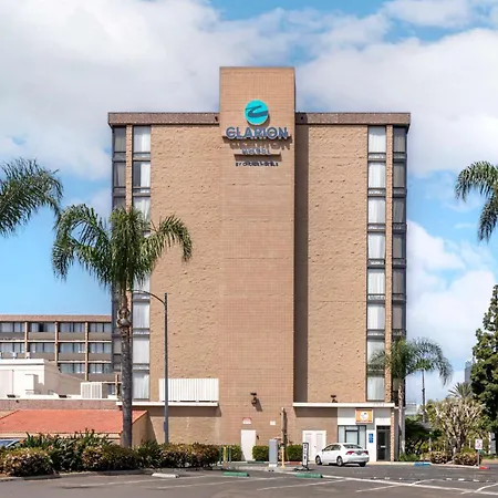 Clarion Hotel Anaheim Resort-3