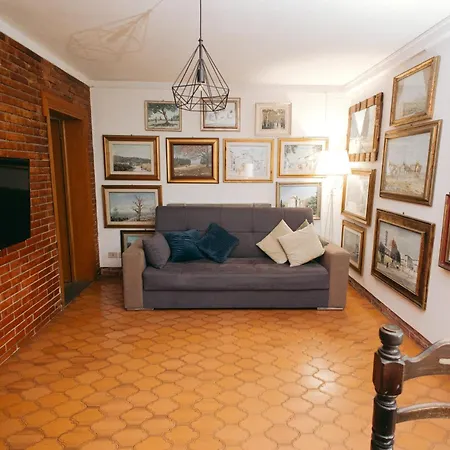 Enzo'S House-2