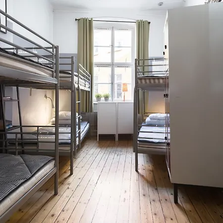 Castanea Old Town Hostel-2