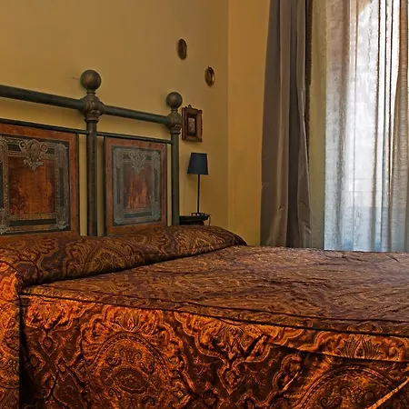Palazzo Maggiore-3