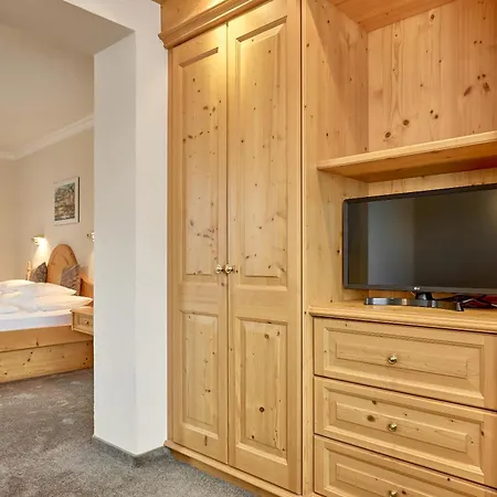 Hotel Appartement Roggal-2