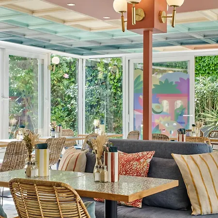 Hotel Chromatics & Restaurant Hill Club By Happyculture-2