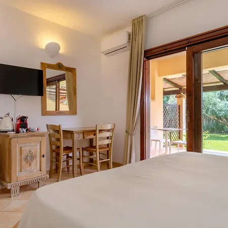 Porto Giunco Residence-3