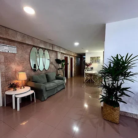 Hostal Residencia Cardona-2
