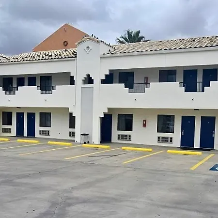 Days Inn By Wyndham Kingman West-3