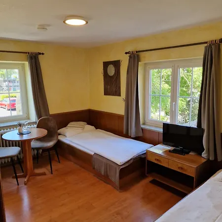Hotel Klett B&B-3