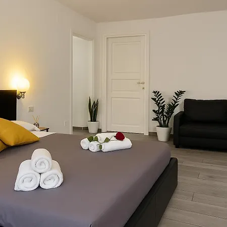 Napoli Vibes Rooms-2