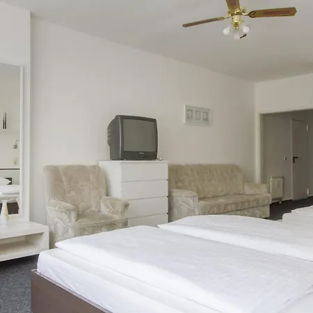 Aparthotel Vega-3