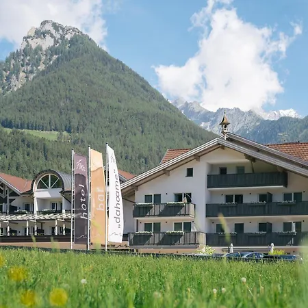 Hotel Fronza - Your Hike & Mountain Home-2