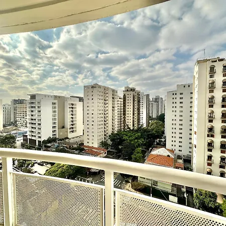 Apart-Hotel Próximo Metrô c/ garagem UH 1011-2