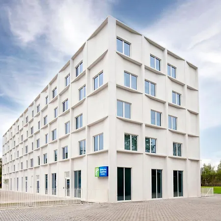 Holiday Inn Express & Suites Ghent By Ihg-3