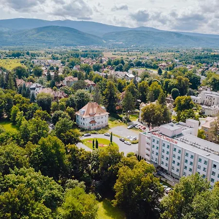 Hotel Cieplice MEDI&SPA-3