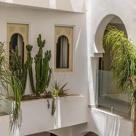 Riad Dar Blanche & Spa-3