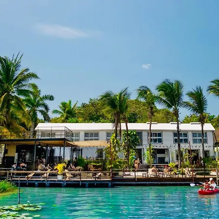 The Yak Lake House - Hostal Bacalar-3