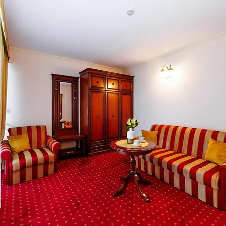 Hotel Savoy-3
