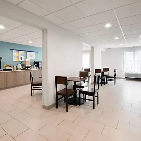 Garner Hotel Virginia Beach North By Ihg-2
