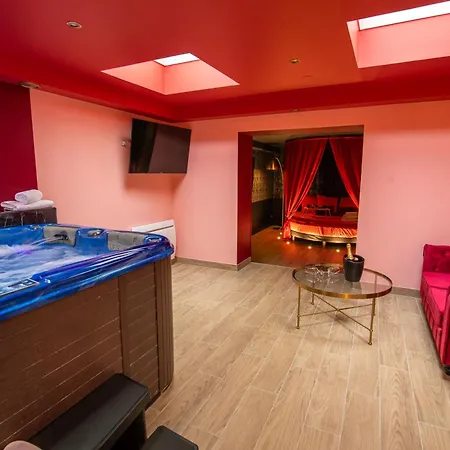 La Parenthèse Numéro 6 - Jacuzzi Reims-2
