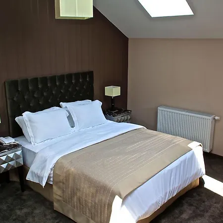 Vienna Suites-2