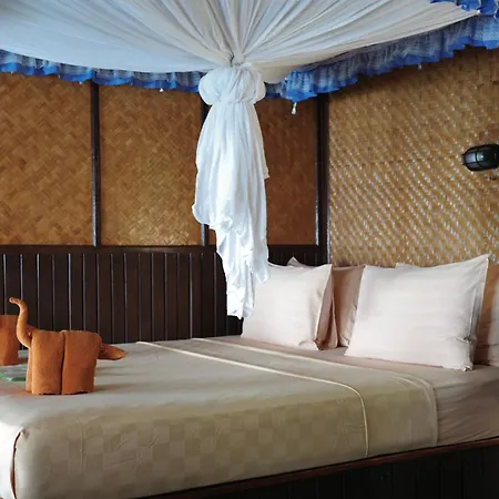 Phi Phi Relax Beach Resort-2