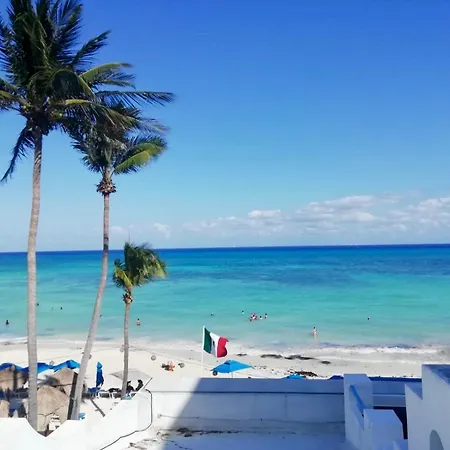 Pelicano Inn Playa Del Carmen - Beachfront Hotel-3