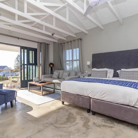 Whale Rock Luxury Lodge-3