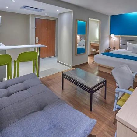 City Express By Marriott Playa Del Carmen-3