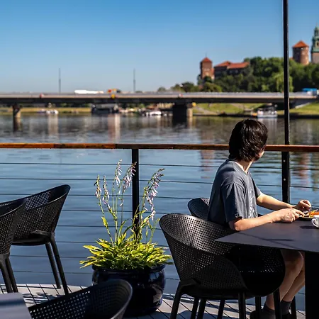 New Port Apartments On The River-2